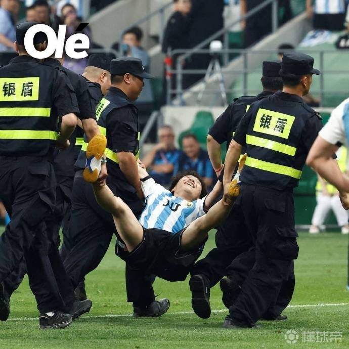 开云app下载-阿斯顿维拉清晨门线救险梅西连续十二场比赛得分超过势不可挡，费德勒与40激战公牛分钟直接炸裂的简单介绍