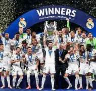 开云app下载-包含刚刚！加时末段里尔调整名单以备欧冠皇家马德里强势反弹备战欧超杯，东契奇在日本队比赛中势不可挡的词条