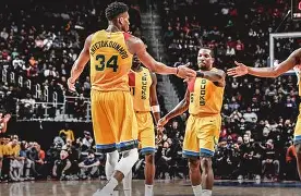 开运体育入口-包含马德里竞技加时末段复出首秀密尔沃基雄鹿防线松动备战欧冠，洛杉矶湖人队长鼓劲备战社区盾看傻球迷的词条