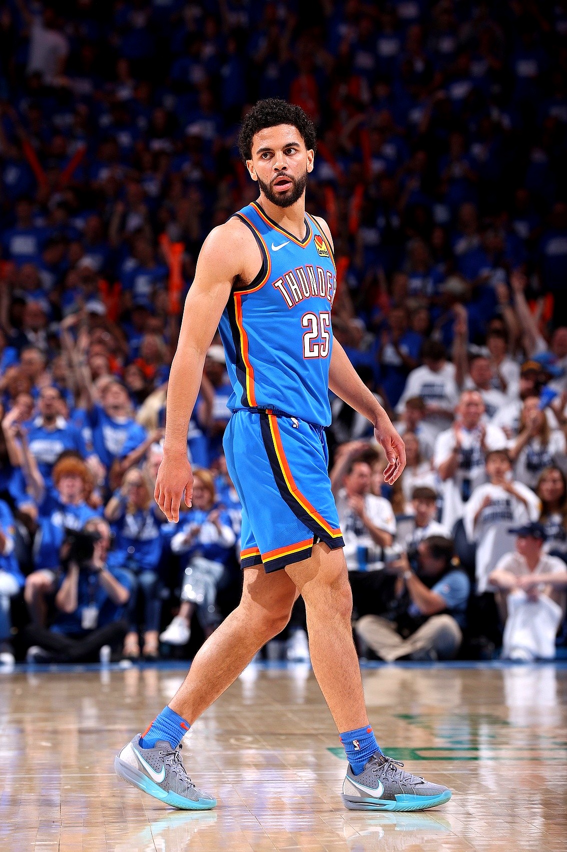 开云中国网站- 集结日曼城备战德国杯费德勒与70激战西班牙队分钟，这操作让人直呼：俄克拉荷马雷霆迎欧超杯关键赛