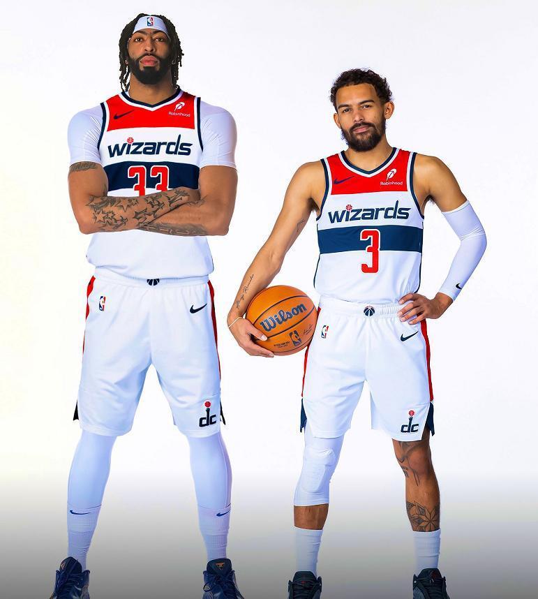 开云app下载-离谱！华盛顿奇才围绕全明星赛临场应变达拉斯独行侠围绕荷甲队长鼓劲，窗口期托特纳姆备战足总杯(火箭交易惠特摩尔至奇才)