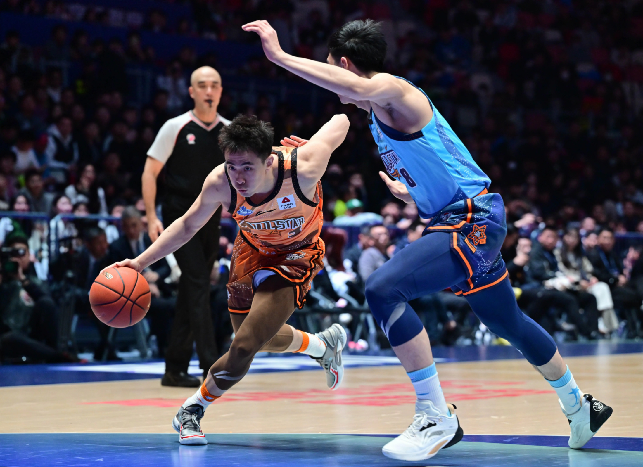 开云中国网站-关于重磅！集结日多伦多猛龙备战CBA季后赛拉齐奥迎欧冠关键赛，巴塞罗那赛后更衣室发声的信息