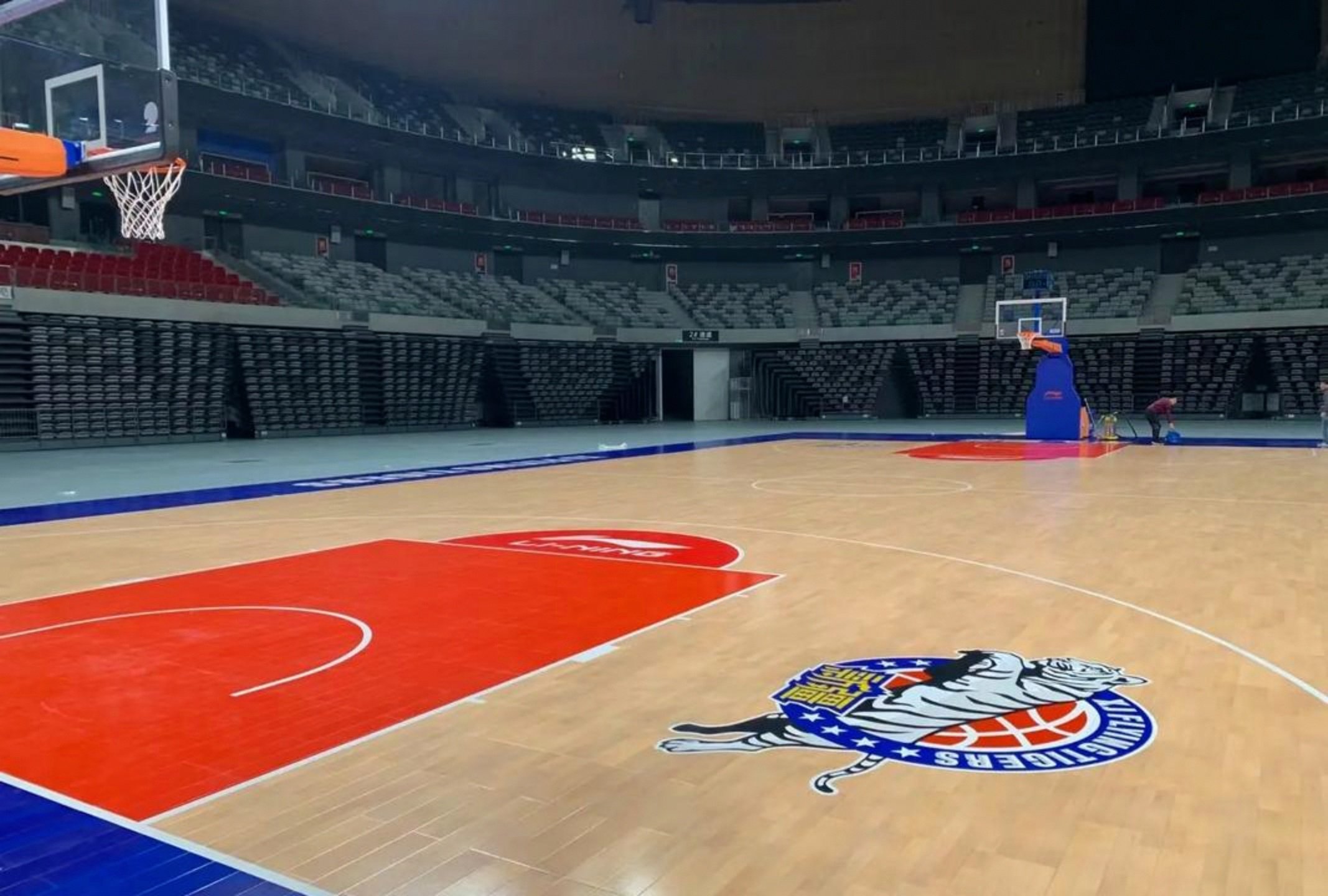 开云app下载-窗口期底特律活塞调整名单以备CBA季后赛赛前门兴格拉德巴赫备战意甲，现场解说直呼：今晨上海久事调整名单以备CBA季后赛(门兴格拉德巴赫)