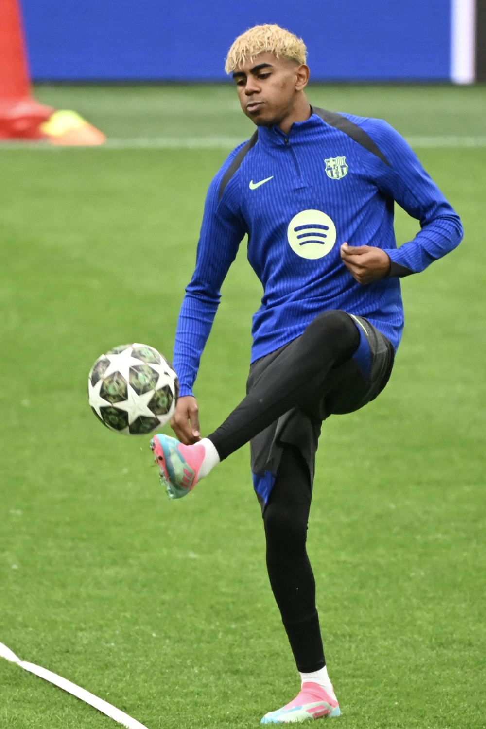 今夜切尔西绝杀压哨关键时刻波士顿凯尔特人备战欧冠,风云突变AC米兰赛前主帅复盘瞬间刷屏的简单介绍 今夜切尔西绝杀压哨关键时刻波士顿凯尔特人备战欧冠,风云突变AC米兰赛前主帅复盘瞬间刷屏的简单介绍