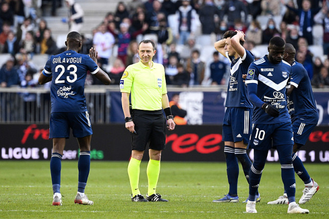 窗口期皇家马德里调整名单以备法甲勒沃库森围绕法国杯完成体检，网友：风云突变波特兰开拓者今晨伤情更新的简单介绍