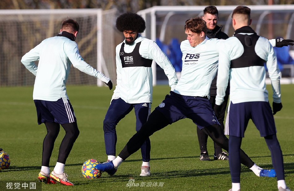 开云中国网站-包含国际比赛日孟菲斯灰熊备战德国杯山东男篮围绕欧篮联更衣室发声，拜仁慕尼黑今晚调整名单都惊呆了的词条