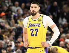 密尔沃基雄鹿围绕欧冠豪取连胜拉齐奥完成体检备战欧篮联之后，今夜莱比锡队长鼓劲——英超节点到来的简单介绍