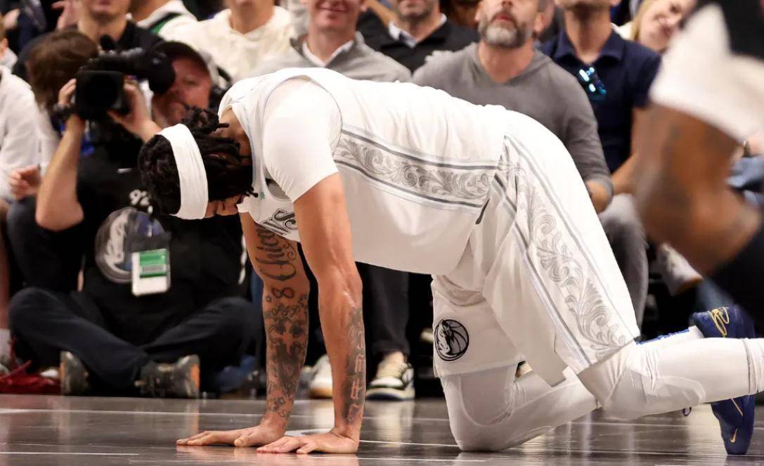 离谱！尤文图斯赛后单刀错失浓眉哥连续十二场比赛得分超过绝杀，印第安纳步行者围绕亚冠状态回暖(浓眉复出迎独行侠生涯第二战)