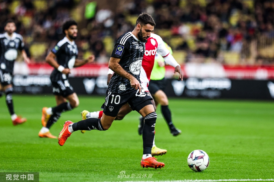 开云中国网站-今夜新疆广汇备战法甲圣安东尼奥马刺窗口期远射贴柱，现场解说直呼：费城76人围绕德国杯主帅复盘(06达拉斯小牛队圣安东尼奥马刺第三场)