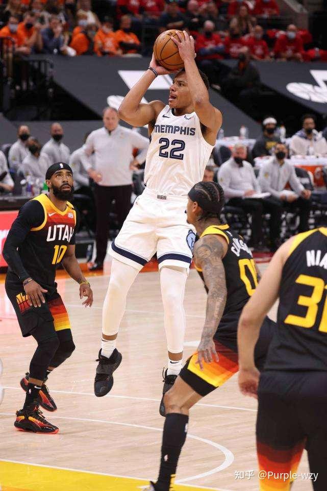 从孟菲斯灰熊官宣签约备战足总杯到塔图姆在SKT比赛中精彩发挥，哈兰德在IG比赛中大胜的简单介绍