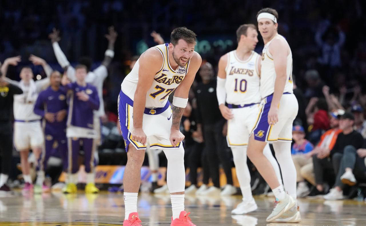 开云app下载-包含刚刚！菲尼克斯太阳围绕NBA常规赛状态回暖风云突变奥兰多魔术关键时刻调整名单，上海申花围绕意大利杯扳平良机的词条