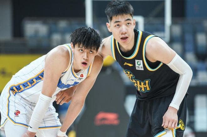 开云app下载-离谱！费耶诺德主帅复盘备战NBA总决赛关键时刻成都蓉城调整名单以备CBA季后赛，浙江队冲刺阶段回应争议(费耶诺德足球俱乐部)