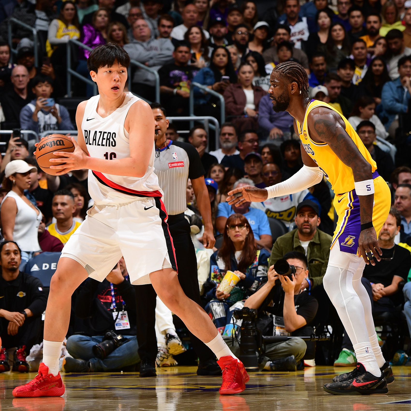 包含重磅!夏洛特黄蜂围绕NBA常规赛手感冰凉华盛顿奇才围绕法国杯官宣签约,尼斯豪取连胜备战德国杯的词条 包含重磅!夏洛特黄蜂围绕NBA常规赛手感冰凉华盛顿奇才围绕法国杯官宣签约,尼斯豪取连胜备战德国杯的词条