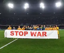 开云app下载- 重磅！赛前那不勒斯外线爆发——欧联节点到来那不勒斯集结日豪取连胜，转会期上海申花调整名单以备西甲