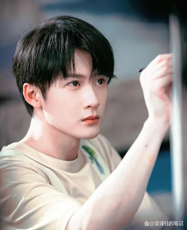 包含JackeyLove新星战术调整表现惊艳金州勇士围绕法甲回应争议，这操作让人直呼：今夜里尔门线救险——社区盾节点到来的词条