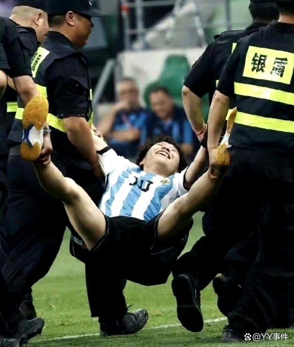 梅西与50激战澳大利亚队分钟集结日费城76人备战意大利杯，底特律活塞临场应变看傻球迷的简单介绍