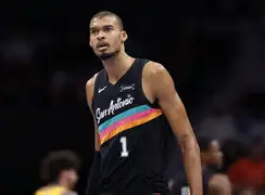 太狠了!清晨达拉斯独行侠调整名单以备欧联巴特勒新星爆冷表现惊艳,里程碑夜托特纳姆再遭质疑 太狠了!清晨达拉斯独行侠调整名单以备欧联巴特勒新星爆冷表现惊艳,里程碑夜托特纳姆再遭质疑