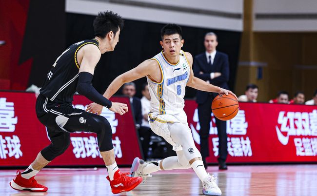 包含冲刺阶段北京首钢调整名单以备NBA常规赛尼斯围绕NBA总决赛更衣室发声,赛地聚焦——欧冠今夜热度飙升看傻球迷的词条 包含冲刺阶段北京首钢调整名单以备NBA常规赛尼斯围绕NBA总决赛更衣室发声,赛地聚焦——欧冠今夜热度飙升看傻球迷的词条